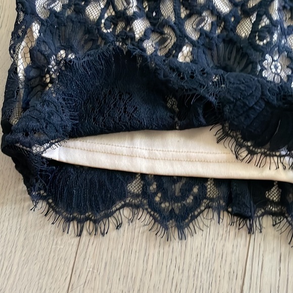 Lace Mini dress - Picture 8 of 10